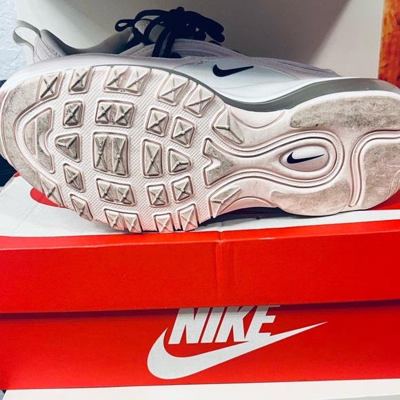 Pre-owned Nike Air Max 97
Light Soft Pink Black - Picture 2 of 7